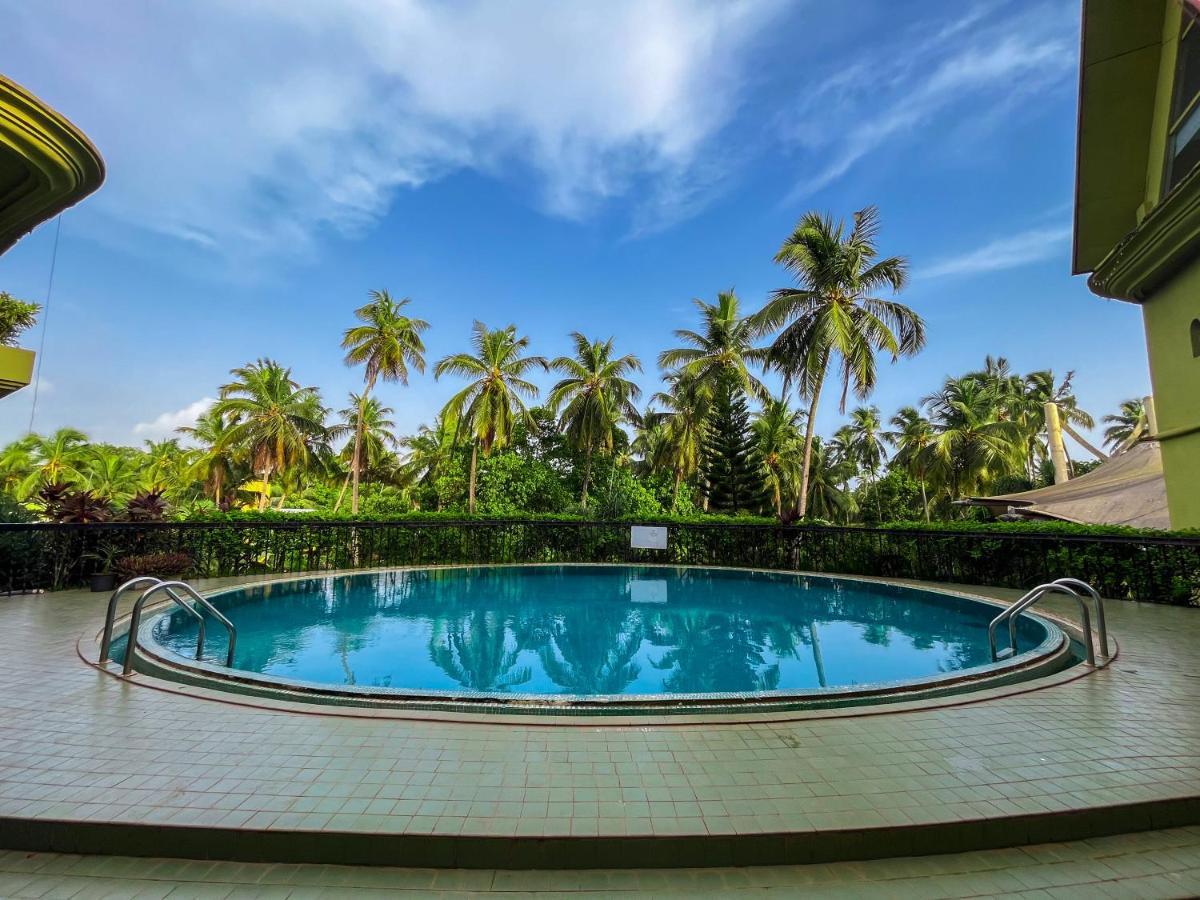 Neelam The Glitz Hotel Calangute Exterior photo
